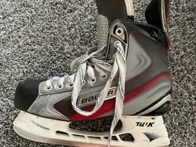 Bauer 7.0, Jääkiekko ja luistelu, Urheilu ja ulkoilu, Rovaniemi, Tori.fi Bauer 7.0, Jääkiekko ja luistelu, Urheilu ja ulkoilu, Rovaniemi, Tori.fi