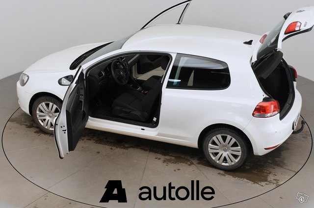 Volkswagen Golf 11