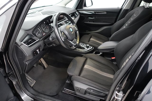 BMW 220 7