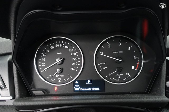 BMW 220 19