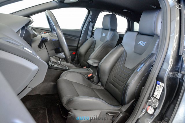 Ford Focus 9