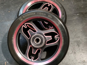 Uusia scootin renkaita, Rullaluistelu ja skeittaus, Urheilu ja ulkoilu, Pori, Tori.fi Uusia scootin renkaita, Rullaluistelu ja skeittaus, Urheilu ja ulkoilu, Pori, Tori.fi