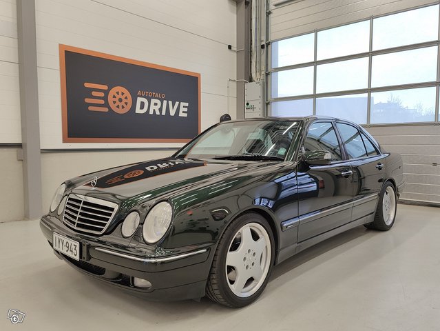 Mercedes-Benz E