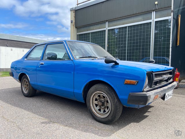Nissan Sunny, kuva 1