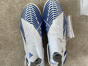 Adidas Predator Edge koko 44, Jalkapallo, Urheilu ja ulkoilu, Kuopio, Tori.fi Adidas Predator Edge koko 44, Jalkapallo, Urheilu ja ulkoilu, Kuopio, Tori.fi