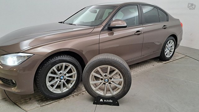 BMW 320 24
