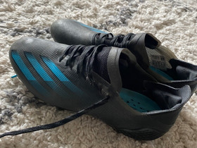 Adidas ghosted nappulat, Jalkapallo, Urheilu ja ulkoilu, Kuopio, Tori.fi Adidas ghosted nappulat, Jalkapallo, Urheilu ja ulkoilu, Kuopio, Tori.fi