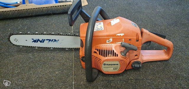 Husqvarna moottorisaha, kuva 1