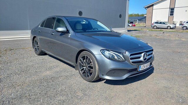 Mercedes-Benz E
