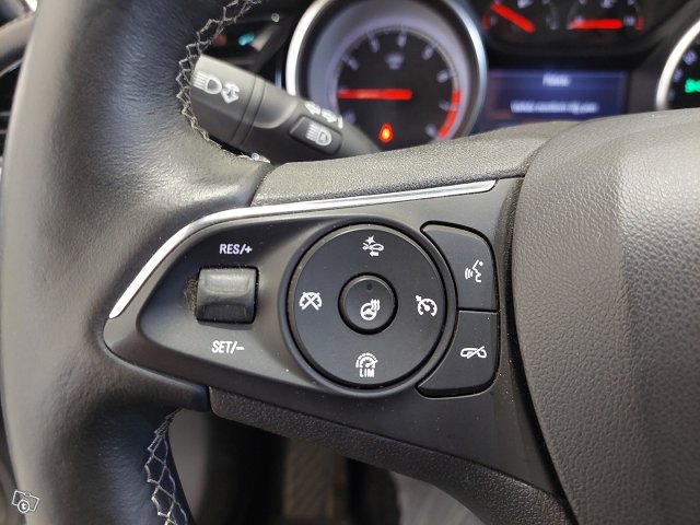 Opel Insignia 15