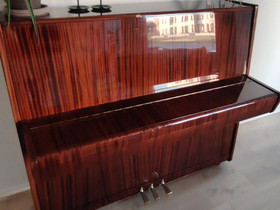 Ruskea Tchaika piano, Pianot, urut ja koskettimet, Musiikki ja soittimet, Oulu, Tori.fi Ruskea Tchaika piano, Pianot, urut ja koskettimet, Musiikki ja soittimet, Oulu, Tori.fi