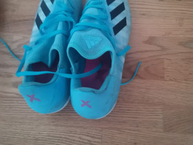 Adidas x nappikset koko 42, Jalkapallo, Urheilu ja ulkoilu, Vaasa, Tori.fi Adidas x nappikset koko 42, Jalkapallo, Urheilu ja ulkoilu, Vaasa, Tori.fi