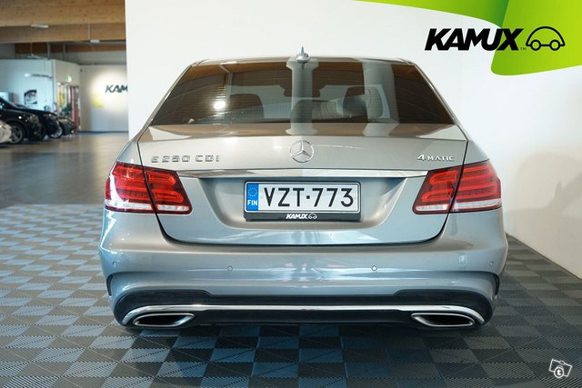 Mercedes-Benz E 5