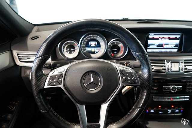 Mercedes-Benz E 19