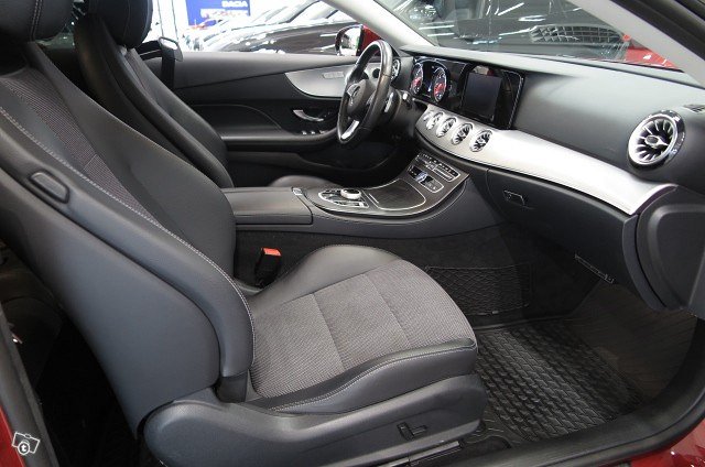 MERCEDES-BENZ E 7