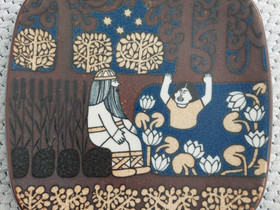 Arabian vuosilautanen 1981, Antiikki ja taide, Sisustus ja huonekalut, Tornio, Tori.fi Arabian vuosilautanen 1981, Antiikki ja taide, Sisustus ja huonekalut, Tornio, Tori.fi