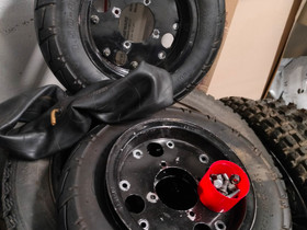 Mankin kumit ja 4 reikäset vanteet., Mopojen varaosat ja tarvikkeet, Mototarvikkeet ja varaosat, Lahti, Tori.fi Mankin kumit ja 4 reikäset vanteet., Mopojen varaosat ja tarvikkeet, Mototarvikkeet ja varaosat, Lahti, Tori.fi