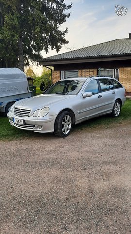 Mercedes-Benz C 180 3
