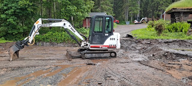 Minikaivuri bobcat 331, kuva 1