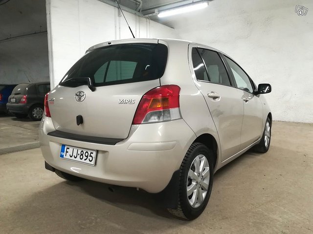 Toyota Yaris 3