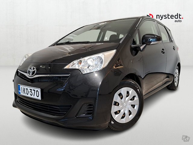TOYOTA Verso-S