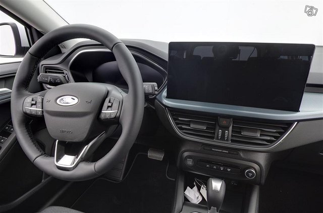 FORD FOCUS 10