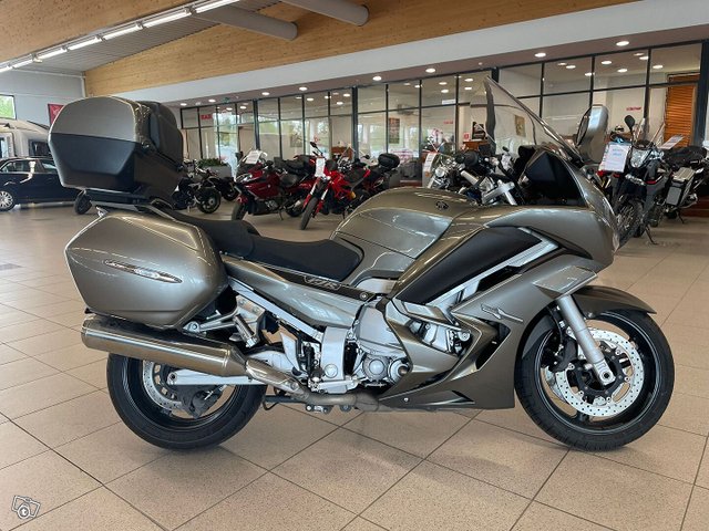 Yamaha FJR1300, kuva 1
