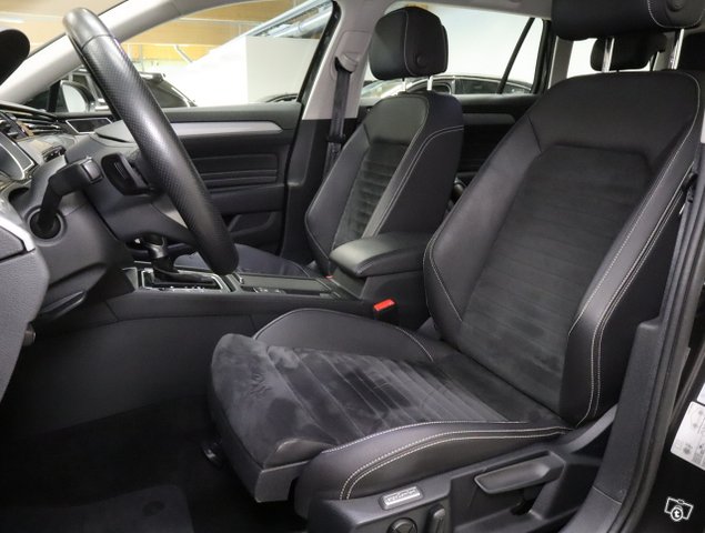 Volkswagen Passat 9