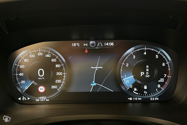 Volvo V60 12
