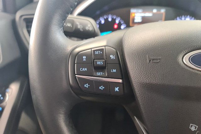 Ford FOCUS 16