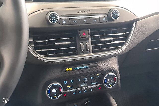 Ford FOCUS 19