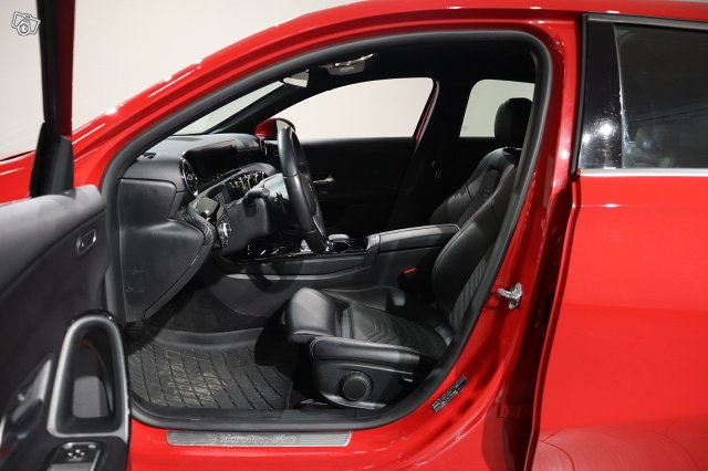 Mercedes-Benz A 9