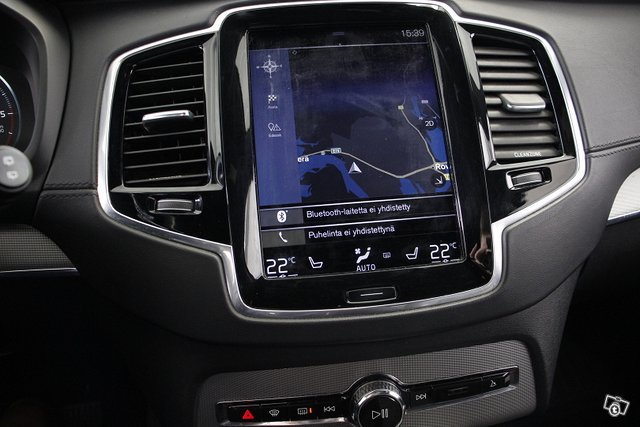 Volvo XC90 10