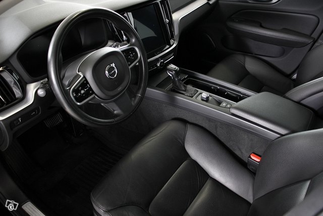 Volvo V60 5