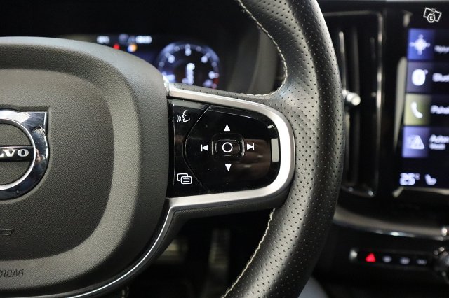 Volvo XC60 10