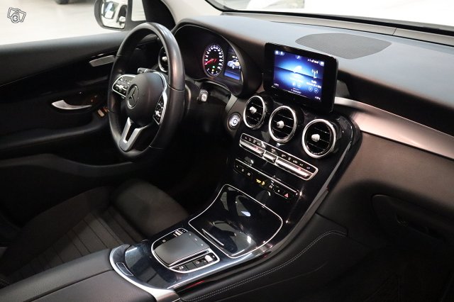 Mercedes-Benz GLC 19