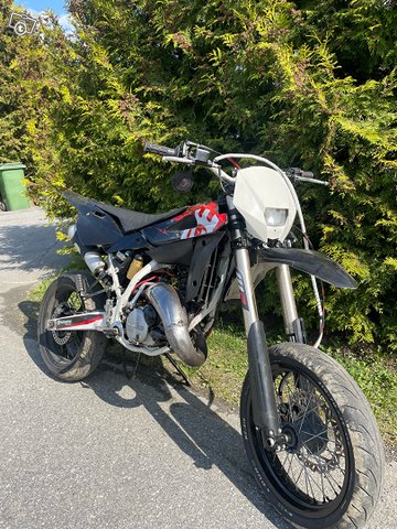 Husgvarna sm, kuva 1