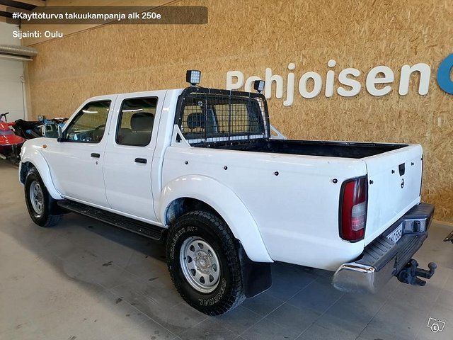 Nissan NP300 2