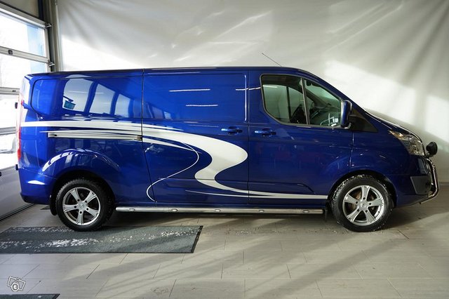 Ford Transit Custom 6