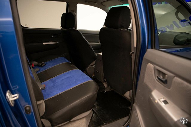 Toyota Hilux 15