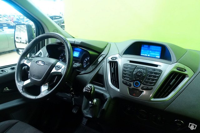Ford Transit Custom 14
