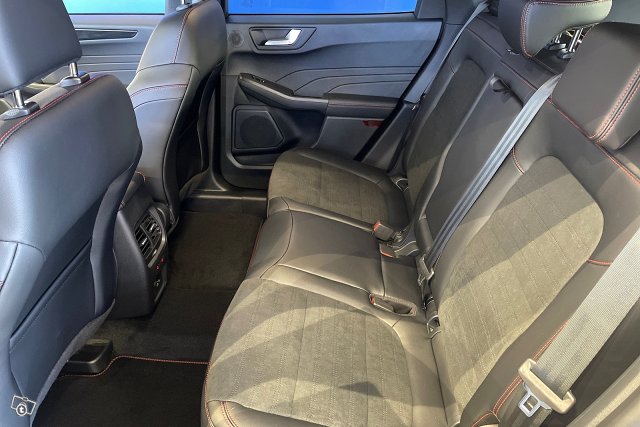 Ford Kuga 9