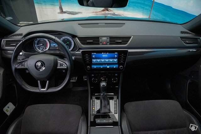 SKODA SUPERB 12