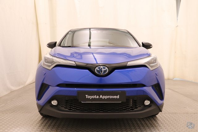 Toyota C-HR 7