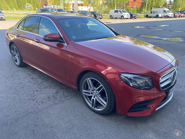 Mercedes-Benz E