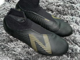 New Balance tekela v4 pro, Jalkapallo, Urheilu ja ulkoilu, Vaasa, Tori.fi New Balance tekela v4 pro, Jalkapallo, Urheilu ja ulkoilu, Vaasa, Tori.fi