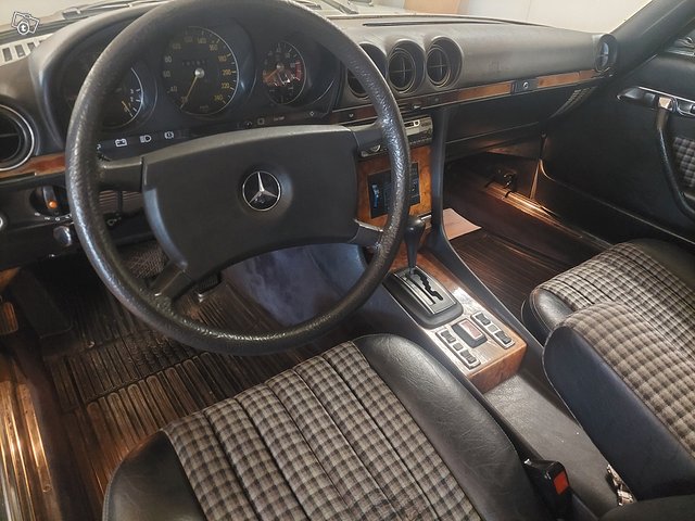 Mercedes-Benz SLC 8