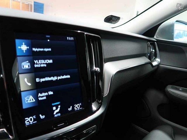 VOLVO V60 20
