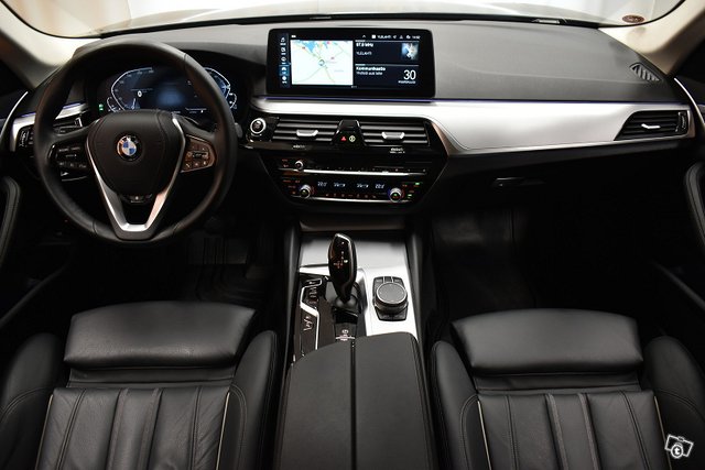 BMW 530 14