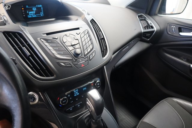 Ford Kuga 9